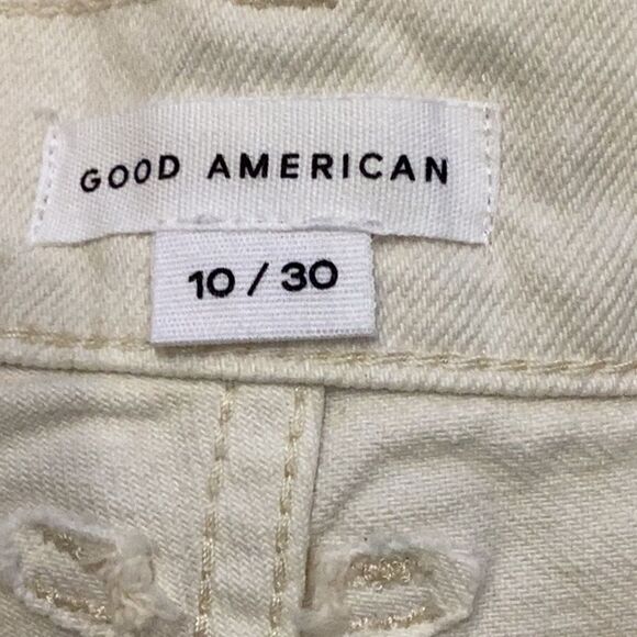 Good American High Waist Cream Shorts - Picture 9 of 12